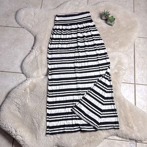 AB Studio Skirt Maxi Long Striped Black White